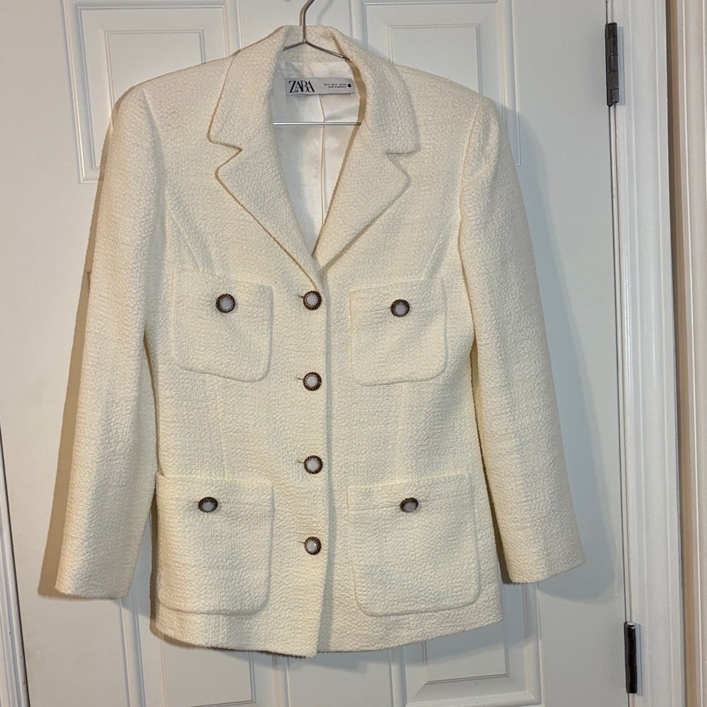 Zara Cream Bouclé Blazer with Contrast Buttons